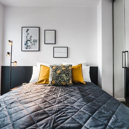 Apartamenty Tespis - Sokolska 30 Towers Катовице Номер фото