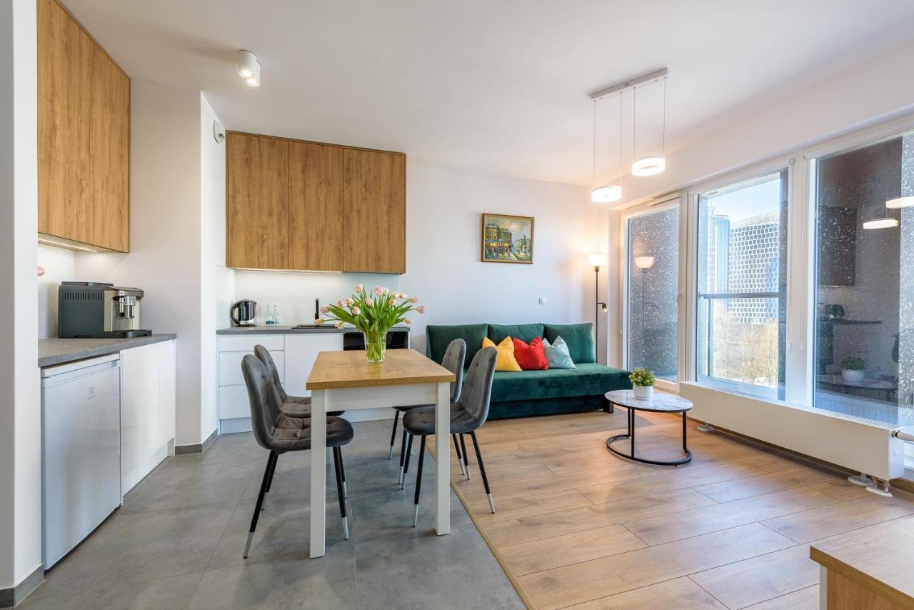 Apartamenty Tespis - Sokolska 30 Towers Катовице Экстерьер фото